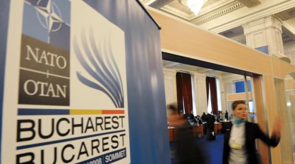 garderoba noua de la summit