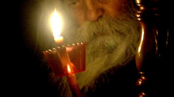 lumina sfinta de la muntele athos