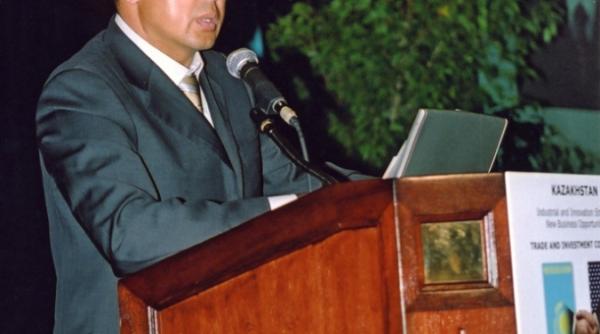 exploatarea zacamintului petrolier kasagan se amina