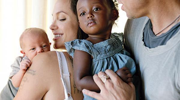 internet angelina jolie aflata sub influenta drogurilor video