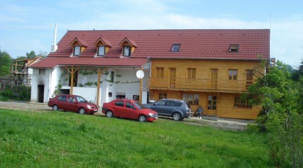 pensiunea bio din nucet