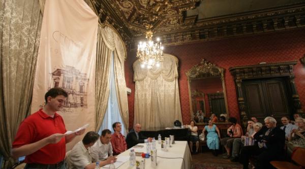 petru popescu la o intilnire cu cititorii