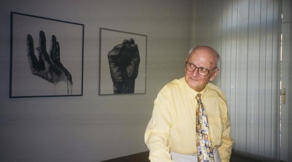 romanul care a descoperit misteriorul manuscris de la 1400