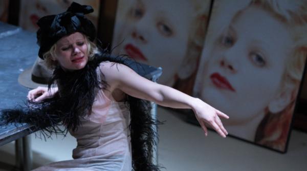 arte pe scena si pe caldarim