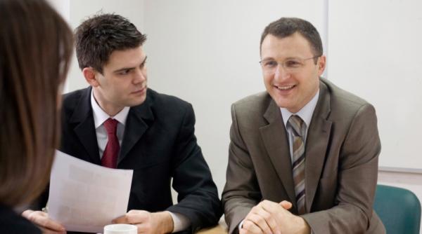 brokerul vine la tine