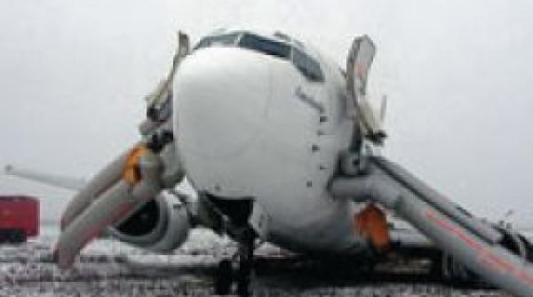 pentru accidentul de pe otopeni tarom si romatsa se invinovatesc reciproc