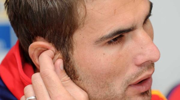 fanii sint alaturi de adi mutu