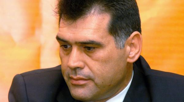 patru camioane pentru seful rar