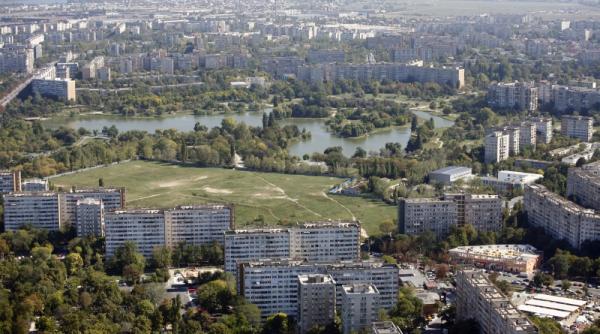 blocuri turn si un mall in ior
