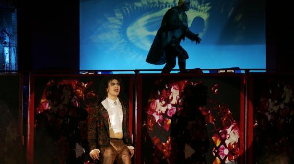 musicalul mult asteptat