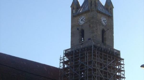 bistrita biserica evanghelica a fost mistuita de flacari