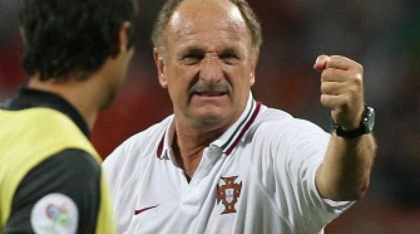 chelsea intra pe mina lui felipe scolari
