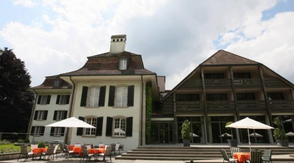 lupescu a facut rezervari la viena