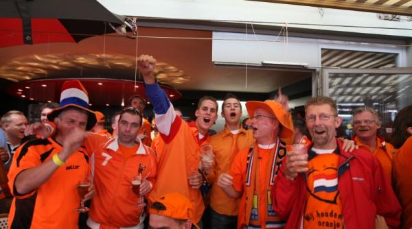 dominatie portocalie peste berna