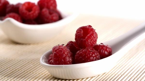 anticancer zmeura cu miere la cina