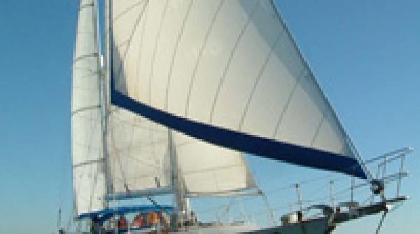 mamaia icirc nghesuiala de vedete avem yahturi de lux la siutghiol