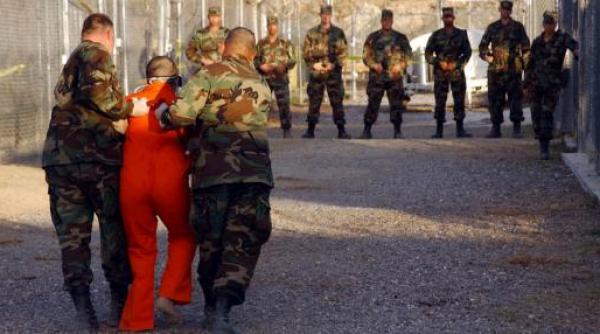 raport despre tratamentele abuzive aplicate suspectilor de terorism