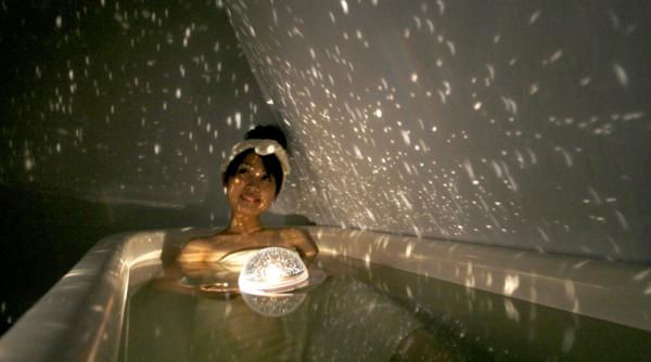 cerul si stelele vazute din cada