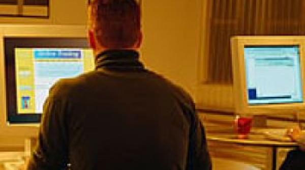 il giornale romania a extradat in italia un geniu al informaticii