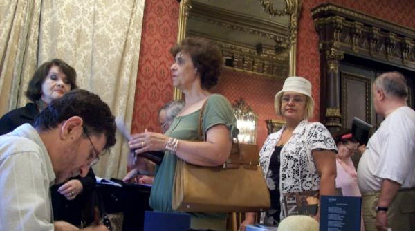 salonul refuzatilor s a nascut poetul miron manega