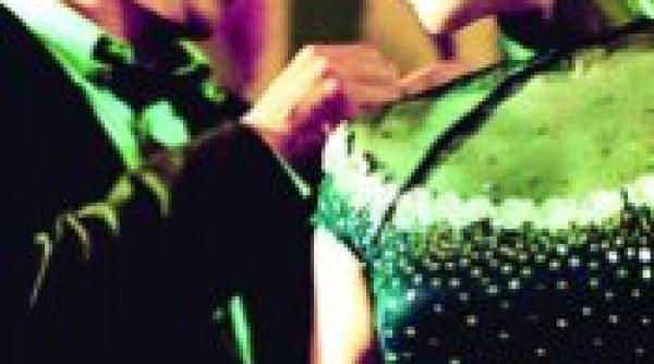 china oficiali corupti tradati de amante