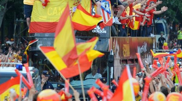 spania icirc ntimpinati ca niste regi