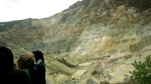 rana deschisa din inima calimanilor