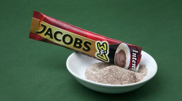 jacobs 3 in 1 pericole intr o cafea