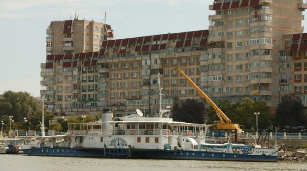 scandalos armatorii isi spala navele in delta