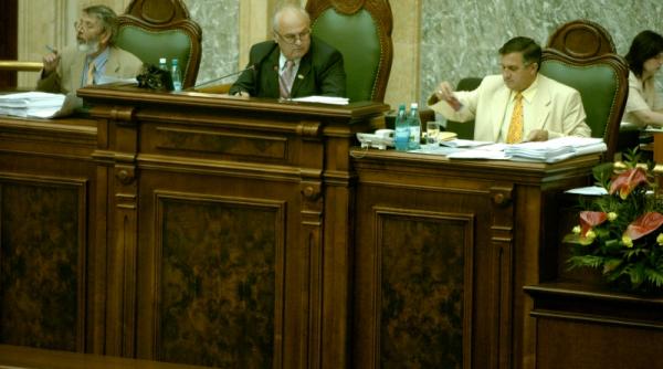 instrument de manipulare