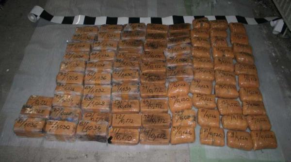 heroina de aproape un milion de euro confiscata la nadlac video