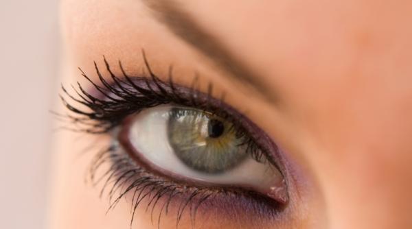 implant ocular pentru diabetici