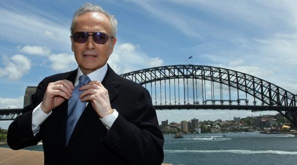 omul zilei jos eacute carreras