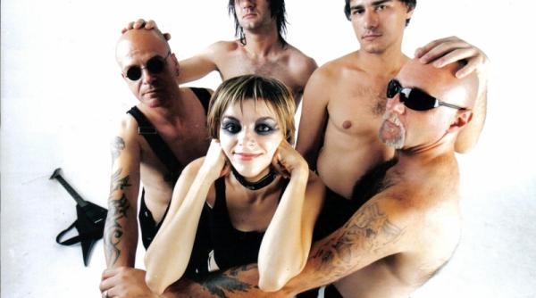 lovitura gianinei corondan