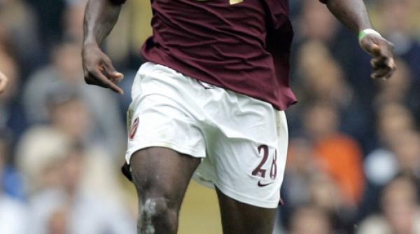 fundasul kolo toure de la arsenal s a imbolnavit de malarie