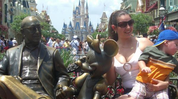 paradisul mamicilor fericite