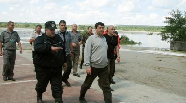 300 de lei pentru fiecare persoana afectata de inundatii