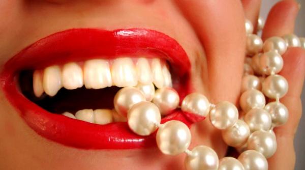 carii si parodontoza