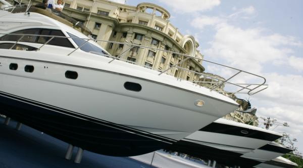 ambarcatiuni de 40 de milioane e