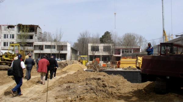 criza in spania se intorc constructorii acasa