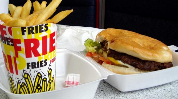 alarma produsele fast food pot ucide