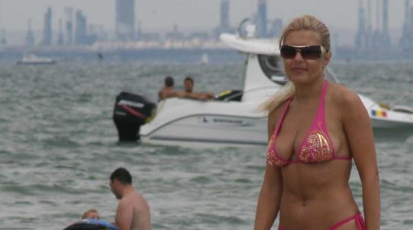 eu o apreciez pe elena