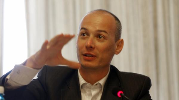 basescu piatra de gitul pd l