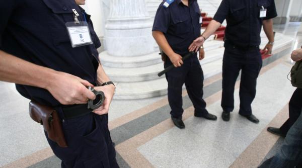 paznicii instantelor specialii de la 79