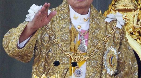 regele thailandei avere de 35 mld