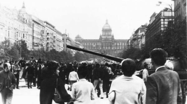 scumpe tovarase nicolae ceausescu