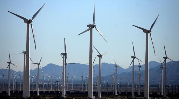 cez arunca 1 1 miliarde de euro in bataia vintului