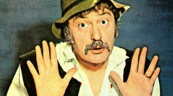 acasa la nea marin este miere si n venin