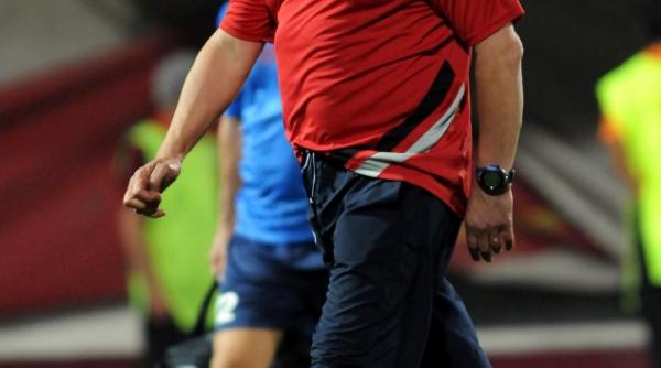 andone dat afara din gruia