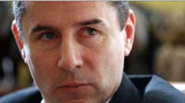 pentru el politistii sint ultimii imbecili